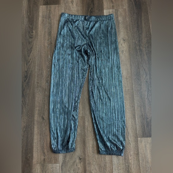 Victoria’s Secret metallic sleeping pants.  Jogger style, women’s size large. - Picture 1 of 9